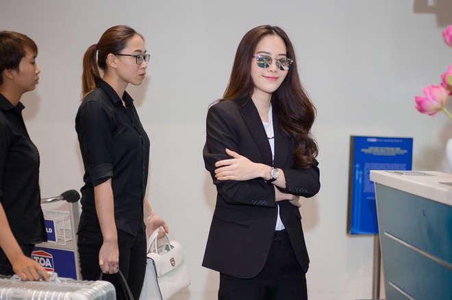 Sau scandal tình ái với Trường Giang, Nam Em bất ngờ xuất hiện tại sân bay   - Ảnh 8.