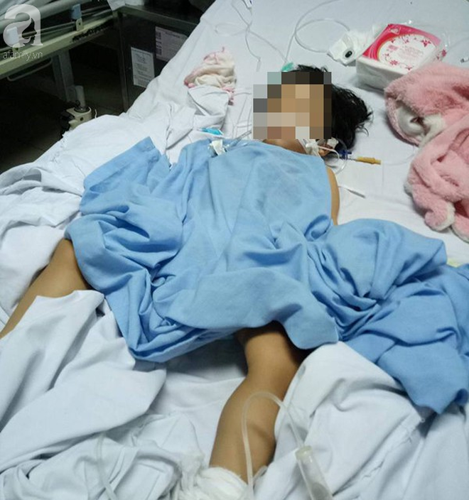 Quảng Ninh: Bé gái 20 tháng bị rạn hộp sọ, hôn mê sâu, liệt nửa người sau khi đến trường mầm non 3 ngày - Ảnh 2.