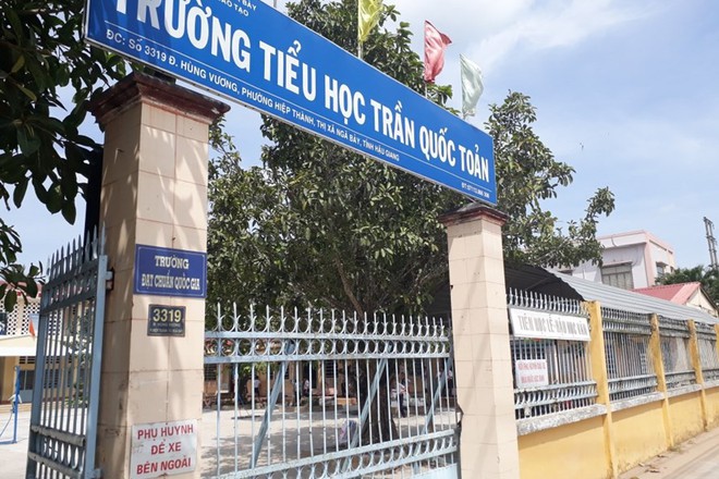 Cô giáo mắng học sinh tiểu học là đồ quỷ, không cho đi vệ sinh - Ảnh 1.