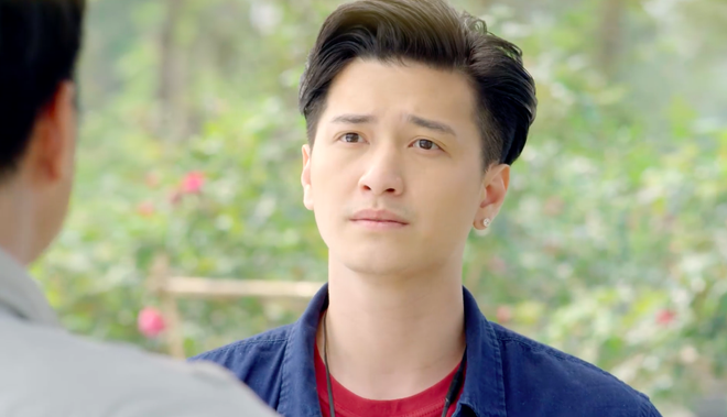 Mạnh Trường chết lặng khi nhìn thấy Hồng Diễm vui vẻ nói cười bên chồng con - Ảnh 7. Mạnh Trường chết lặng khi nhìn thấy Hồng Diễm vui vẻ nói cười bên chồng con - Ảnh 7.