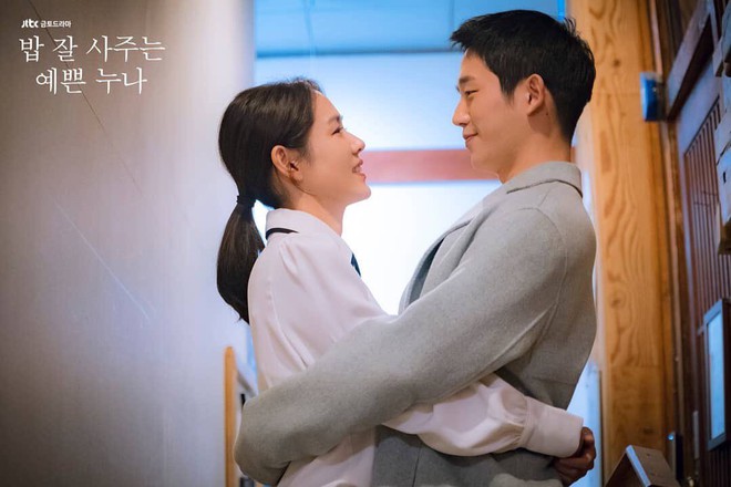Jung Hae In thừa nhận chưa bao giờ đóng phim mà thấy hạnh phúc như đóng với chị đẹp Son Ye Jin - Ảnh 3.