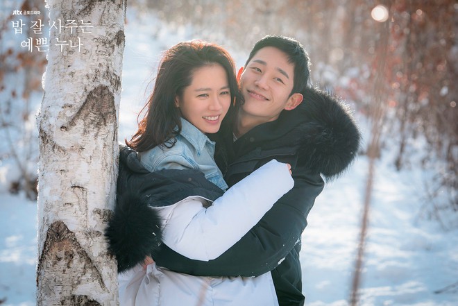 Không chỉ Son Ye Jin - Jung Hae In, đây chính là những cặp chị đẹp - trai trẻ tình như cái bình của màn ảnh Hàn - Ảnh 2.