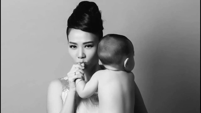 Lần đầu lộ diện con trai 3 tuổi của ca sĩ Thu Minh với chồng Tây - Ảnh 3.