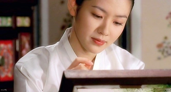 Nhìn lại 2 thập kỉ nhan sắc của Son Ye Jin, đã hiểu vì sao cô mãi là nữ thần của mọi nữ thần! - Ảnh 2.