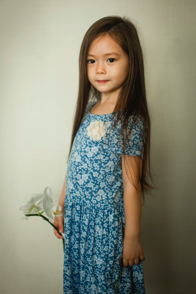 Sở hữu tủ quần áo hàng hiệu nhưng con gái Đoan Trang vẫn diện đầm cũ ngày sinh nhật - Ảnh 1.