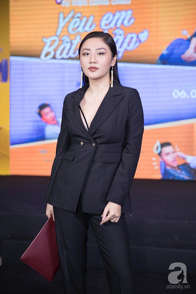 Thúy Vi và tình mới Phan Thành bất ngờ cùng xuất hiện trong buổi ra mắt phim của Hoài Lâm - Ảnh 7.