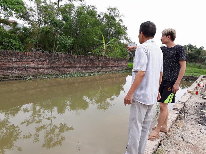 Hà Nội: Hố sâu dù đã cảnh báo nhưng chủ không rào chắn, khiến 2 bé gái tử vong - Ảnh 9.