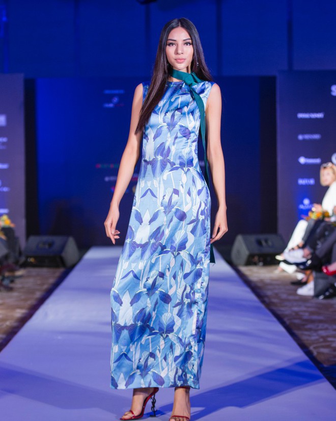 Hơn 1 tuần nữa mới khai mạc nhưng Vietnam International Fashion Week đã hé lộ dần các thiết kế mới - Ảnh 4.