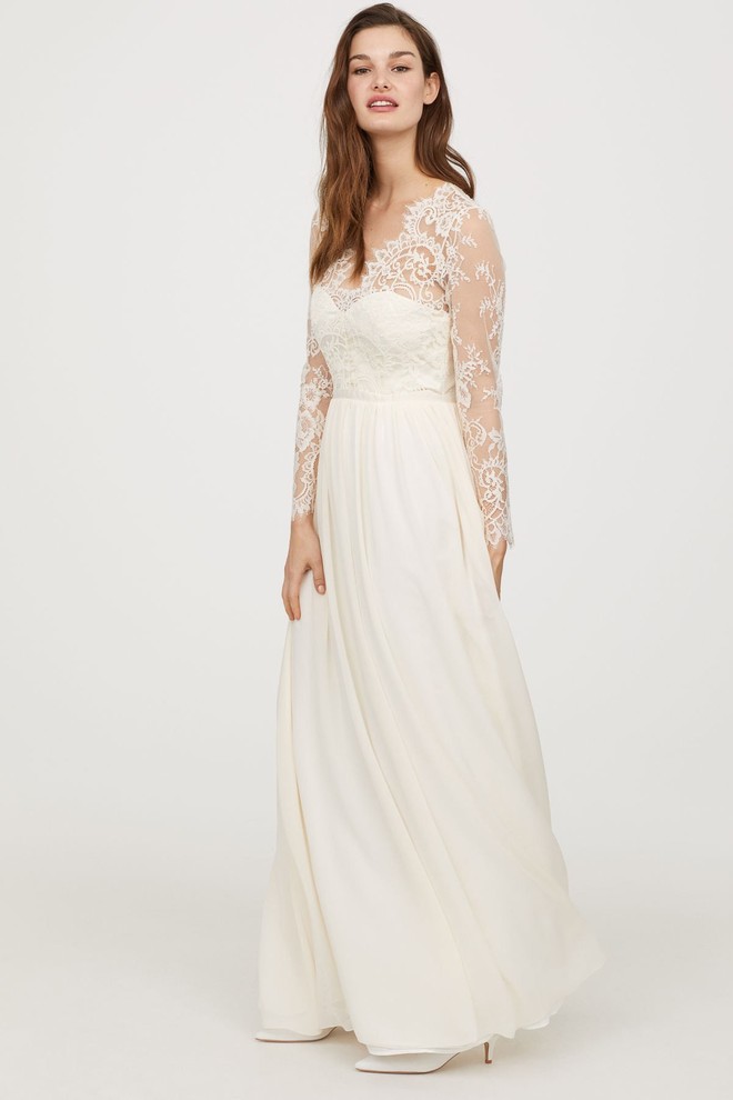Mê chiếc váy cưới xa xỉ của Công nương Kate, các cô dâu tương lai đã có lựa chọn bình dân hơn từ BST mới nhất của H&M - Ảnh 5.