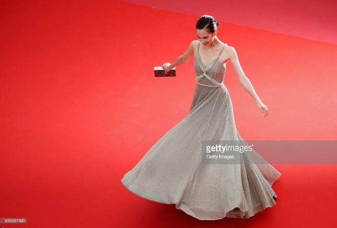 Không phải Phạm Băng Băng, đây mới là mỹ nhân châu Á có những khoảnh khắc thần sầu nhất tại thảm đỏ Cannes - Ảnh 6.