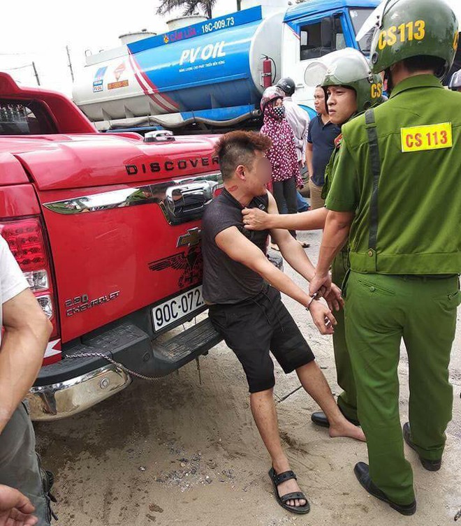 Biết tin vợ hờ đi vào khách sạn cùng người lạ, nam thanh niên mang súng đi đánh ghen - Ảnh 1.