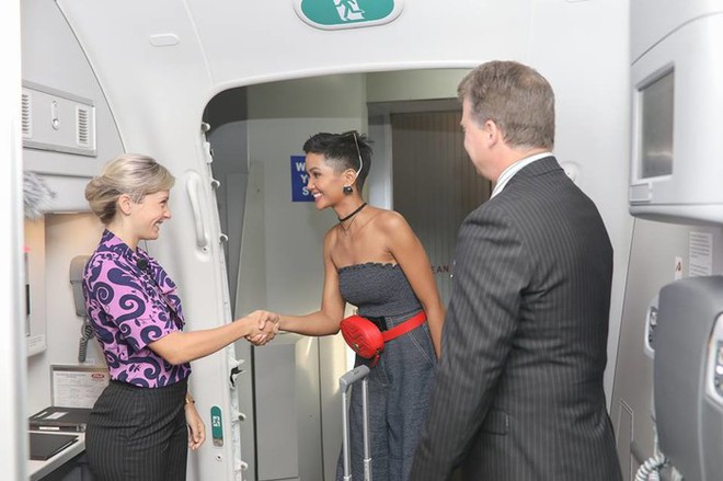 Đăng quang lâu lắm rồi mà tới giờ HHen Niê mới sở hữu thêm chiếc túi hiệu thứ 2 - Ảnh 1.