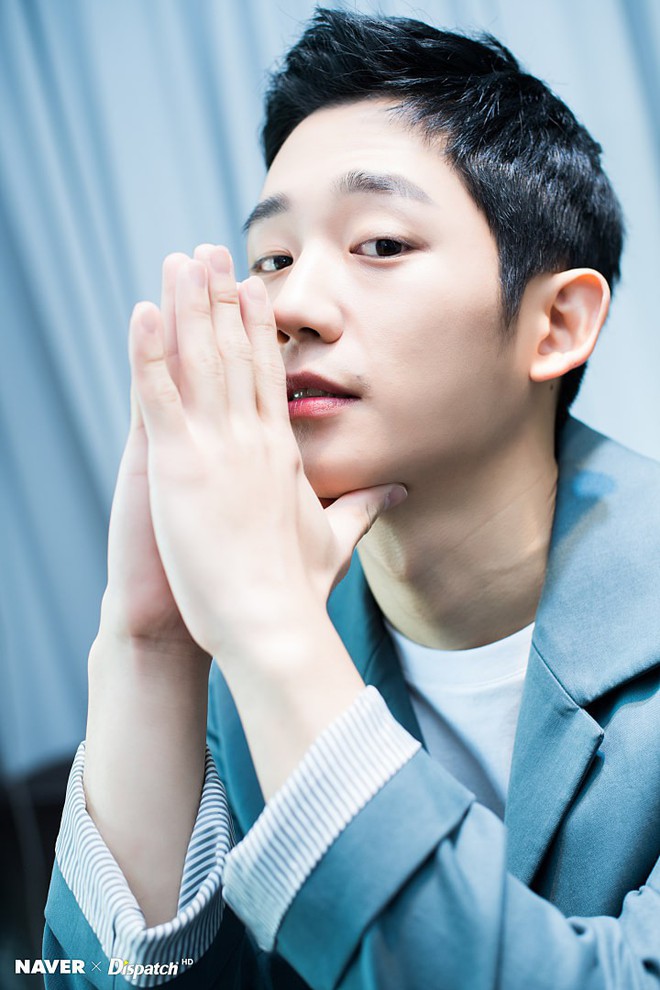 Dispatch tung bộ ảnh Jung Hae In: Đẳng cấp mỹ nam khiến chị đẹp mê mẩn là đây! - Ảnh 15.