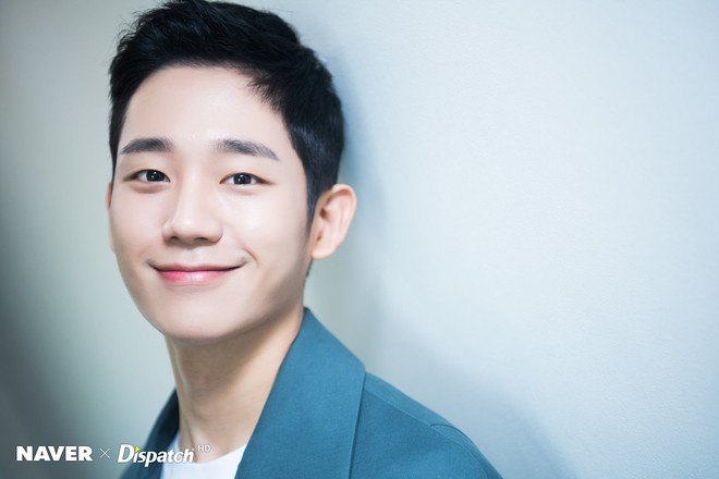 Dispatch tung bộ ảnh Jung Hae In: Đẳng cấp mỹ nam khiến chị đẹp mê mẩn là đây! - Ảnh 10.