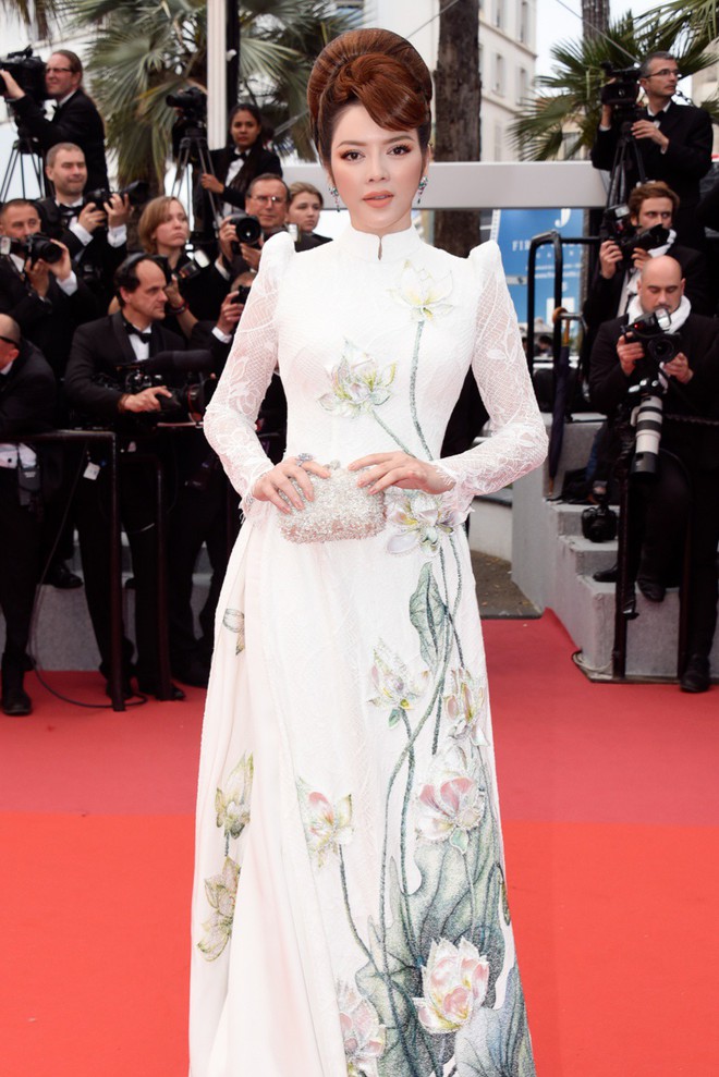 Lý Nhã Kỳ gây ấn tượng với tà áo dài Việt, hội ngộ Naomi Campbell tại LHP Cannes 2018 - Ảnh 7.