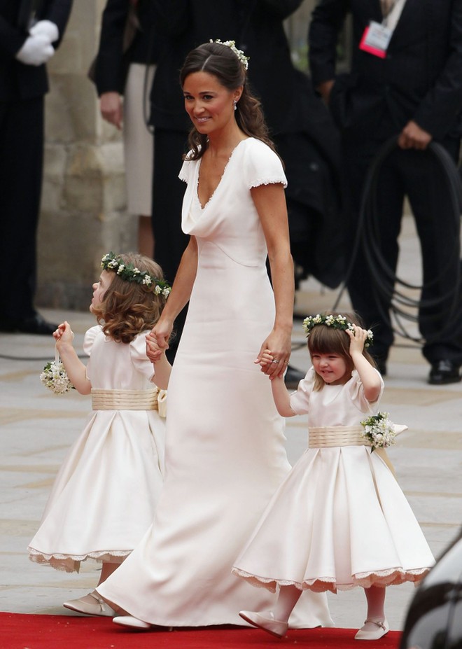 Dự đám cưới Hoàng tử Harry và Meghan Markle, dàn khách mời sẽ phải tuân thủ 8 quy tắc ăn mặc này - Ảnh 4.