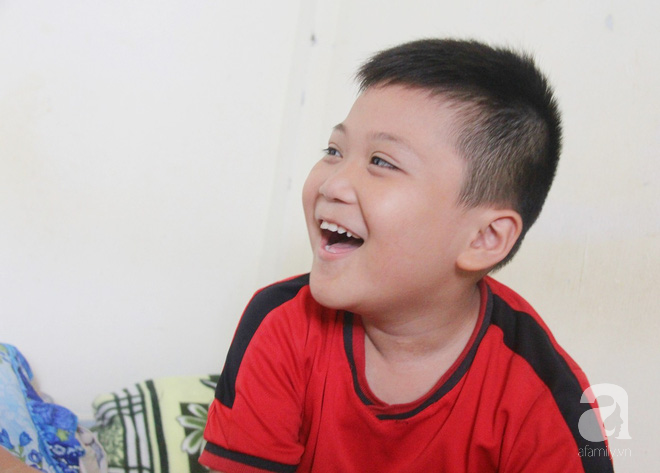 Vượt 1.000km từ Sài Gòn ra Huế để gặp lại con trai 8 tuổi mất tích, người mẹ vỡ òa hạnh phúc khi nhìn thấy con được bình an - Ảnh 10.