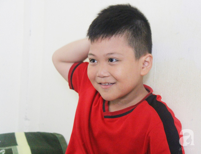 Vượt 1.000km từ Sài Gòn ra Huế để gặp lại con trai 8 tuổi mất tích, người mẹ vỡ òa hạnh phúc khi nhìn thấy con được bình an - Ảnh 6.