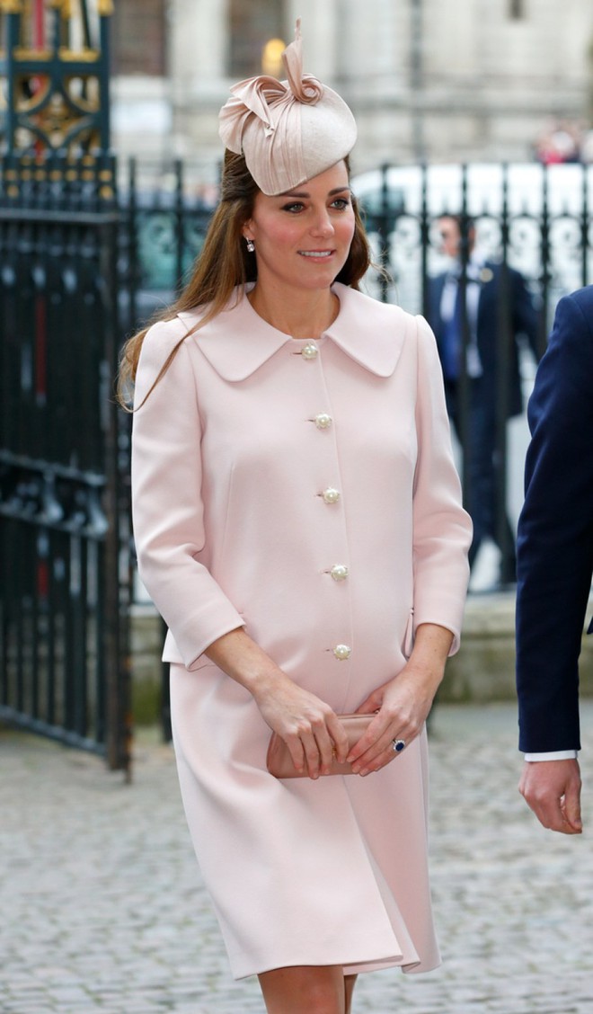 Vừa mới sinh con chưa đến 1 tháng, công nương Kate sẽ chọn trang phục thế nào dự đám cưới em chồng Hoàng gia - Ảnh 6.