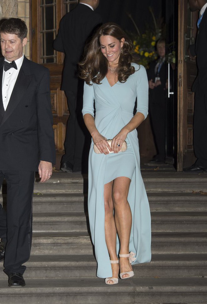 Vừa mới sinh con chưa đến 1 tháng, công nương Kate sẽ chọn trang phục thế nào dự đám cưới em chồng Hoàng gia - Ảnh 4.
