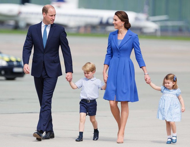 Giấy khai sinh của con trai thứ 3 tiết lộ nghề nghiệp của hoàng tử William và Kate, đúng là nghề độc nhất vô nhị ở nước Anh - Ảnh 9.