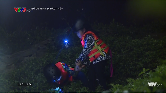 Bố ơi: Con trai Nguyễn Hải Phong khóc ngất vì bị bắt vào rừng giữa đêm mà không có bố - Ảnh 3.