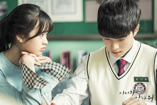 Đến Ôm Em: Phim bi hấp dẫn chỉ xem 20 phút là hiểu vì sao Suzy - Nam Joo Hyuk từ chối - Ảnh 2.