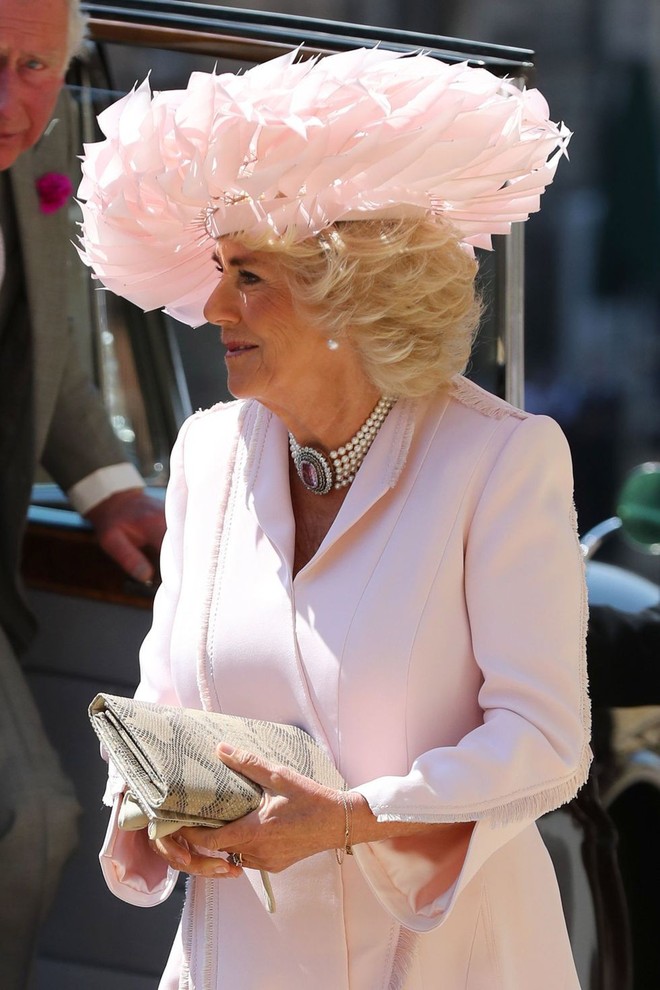 Ngắm thời trang tại đám cưới hoàng gia mà bỏ lỡ 15 chiếc mũ tinh xảo này thì bạn đã bỏ qua đặc sản rồi - Ảnh 10.
