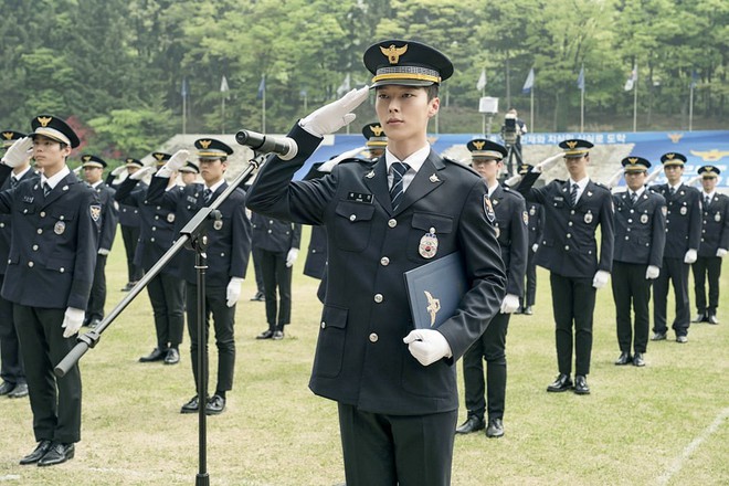 Đến Ôm Em: Phim bi hấp dẫn chỉ xem 20 phút là hiểu vì sao Suzy - Nam Joo Hyuk từ chối - Ảnh 6.