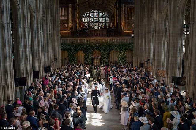 Những hình ảnh đầu tiên về đám cưới Hoàng gia đẹp mê mẩn chính thức được công bố - Ảnh 8.