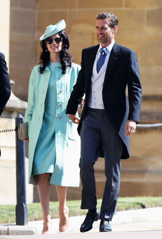 Bất ngờ với thân thế quyền quý của nhiếp ảnh gia đứng sau ảnh cưới tuyệt đẹp của Hoàng tử Harry và Công nương Meghan - Ảnh 1.