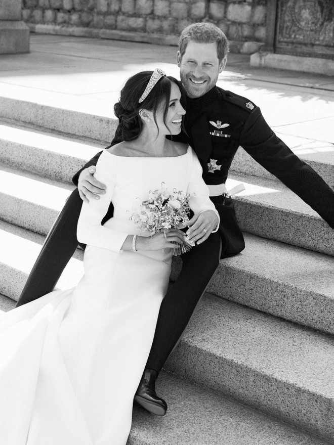 Bất ngờ với thân thế quyền quý của nhiếp ảnh gia đứng sau ảnh cưới tuyệt đẹp của Hoàng tử Harry và Công nương Meghan - Ảnh 9.