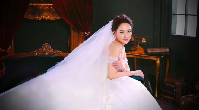 Hé lộ những hình ảnh đầu tiên trong đám cưới Chung Hân Đồng và hôn phu điển trai sẽ diễn ra vào hôm nay (25/5) - Ảnh 4.
