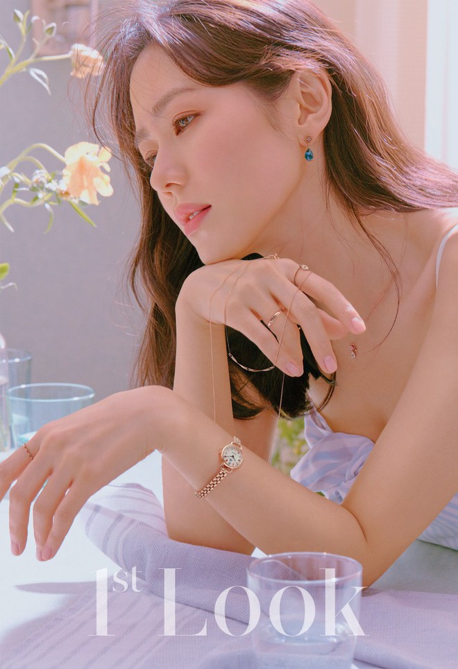 Son Ye Jin trễ nải khoe ngực lấp ló, nhưng vòng một đồ sộ của chị đẹp biến đâu mất rồi? - Ảnh 3.