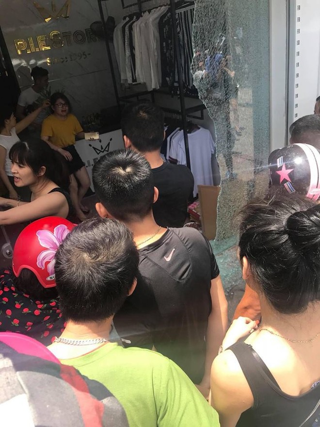 Thanh Hóa: Một phụ nữ bị thương sau tiếng nổ lớn ở shop quần áo chuẩn bị khai trương - Ảnh 2.