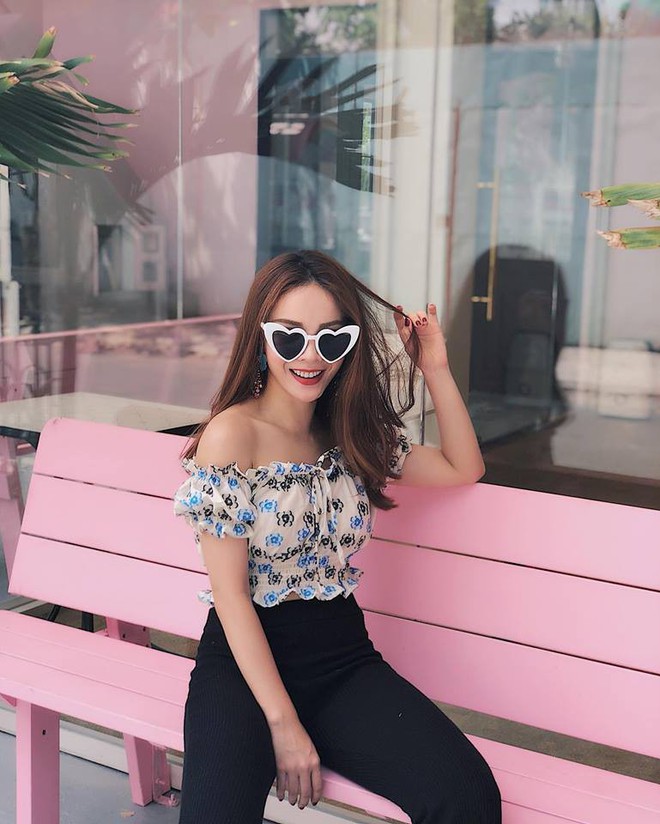 Hà Hồ một mình “chơi trội” trong street style tuần này với áo khoác cổ lông ấm áp - Ảnh 18.