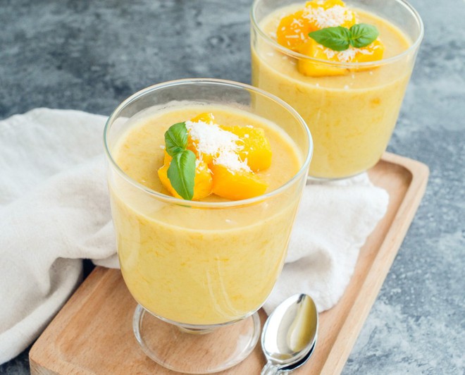 Quốc tế thiếu nhi làm ngay pudding xoài dừa siêu ngon đãi các bé - Ảnh 1.