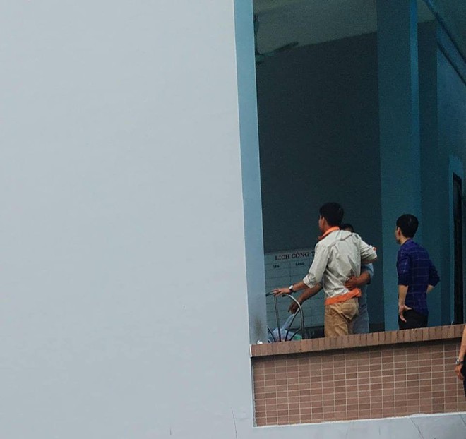 Chồng của 3 mẹ con tử vong do xe tải lùi phải: Sao ông trời lại cướp mất vợ con tôi đi trong giây lát như thế - Ảnh 3.