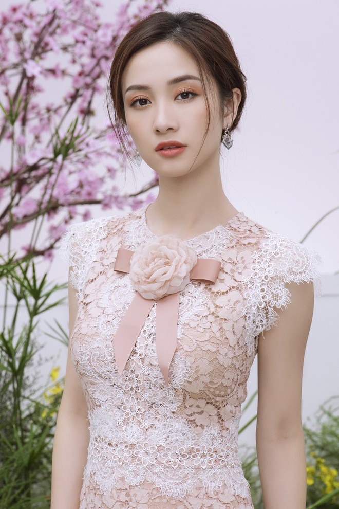 Jun Vũ đẹp mong manh thoát tục trong loạt váy ren bay bổng - Ảnh 7.