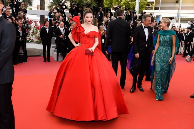 Lý Nhã Kỳ trở thành Cinderella trong ngày đầu tiên tại Cannes 2018 - Ảnh 7.