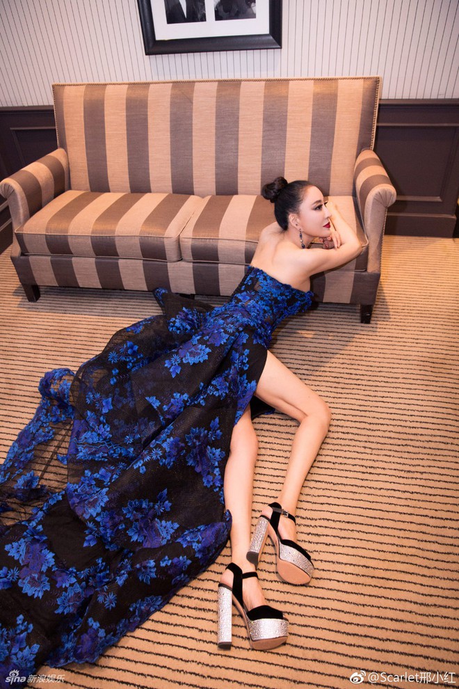 Hoa hậu Trung Quốc trở thành trò cười trên thảm đỏ Cannes vì cố tình ngã để gây chú ý - Ảnh 2.