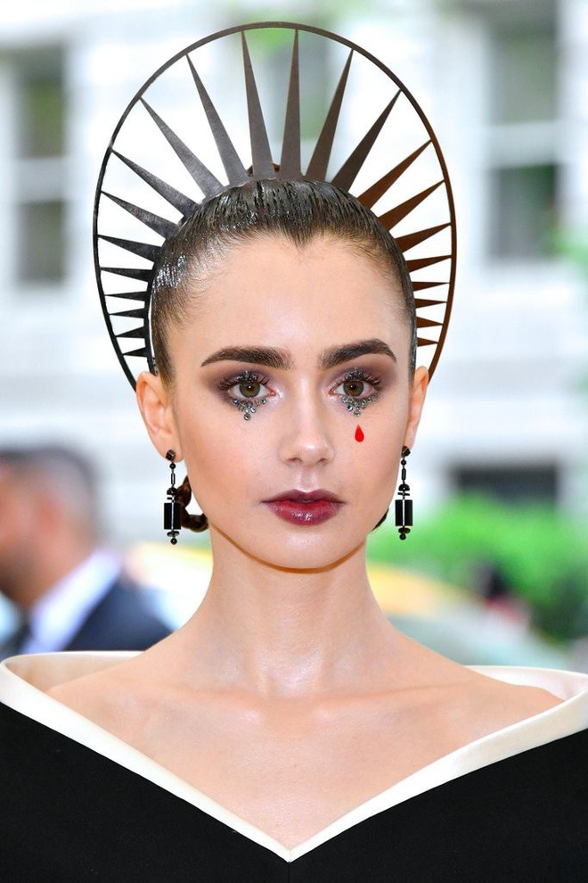 17 khoảnh khắc beauty khiến bạn phải thốt lên: Met Gala 2018 thực sự là cõi địa đàng - Ảnh 3.