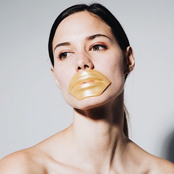 Được bao người đẹp Hollywood “selfie” cùng, loại mặt nạ chiết xuất từ vàng này có gì xuất sắc đến thế? - Ảnh 7.