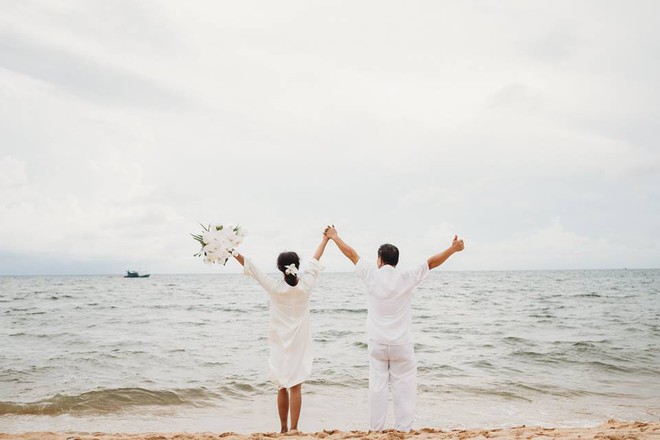 Ảnh cưới vui chất ngất của cặp đôi U50 đã sống thật 35 hạnh phúc lại có 2 phù dâu một tay lo tất tần tật - Ảnh 7.
