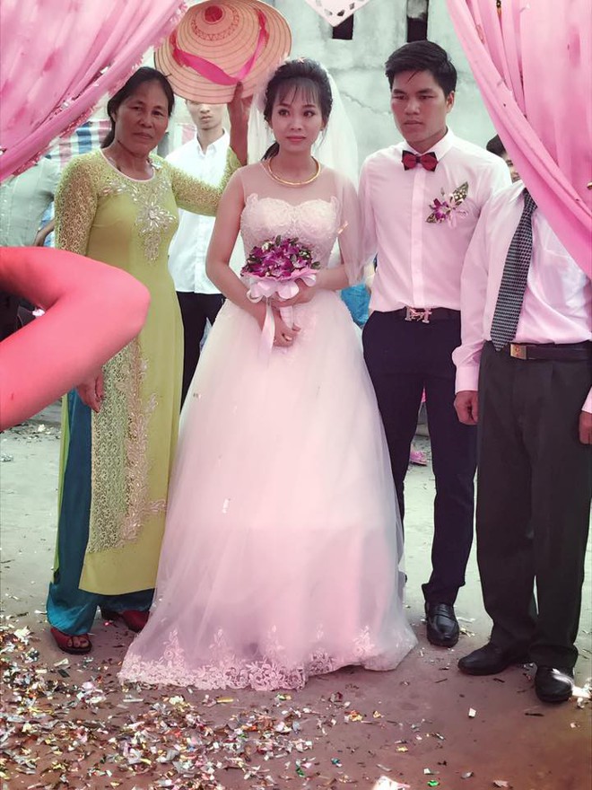 Tiết lộ hậu trường từ đám cưới nổi tiếng Thanh Hóa khách tặng 3 bao tải thóc mừng cô dâu chú rể - Ảnh 5.