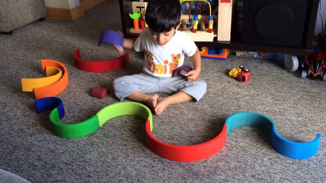 9 món đồ chơi theo phương pháp Montessori giúp trẻ thông minh hơn - Ảnh 5.