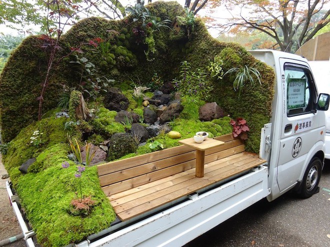 Xe tải cũ hỏng biến thành vườn cây xanh mát đẹp mê li, một lần nữa người Nhật lại khiến thế giới phải choáng váng - Ảnh 1.