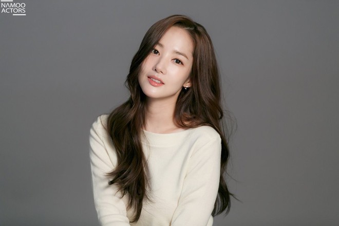 Ảnh hậu trường đẹp khó tin của đệ nhất dao kéo Park Min Young: Đẳng cấp còn hơn cả thần tiên tỉ tỉ - Ảnh 22.