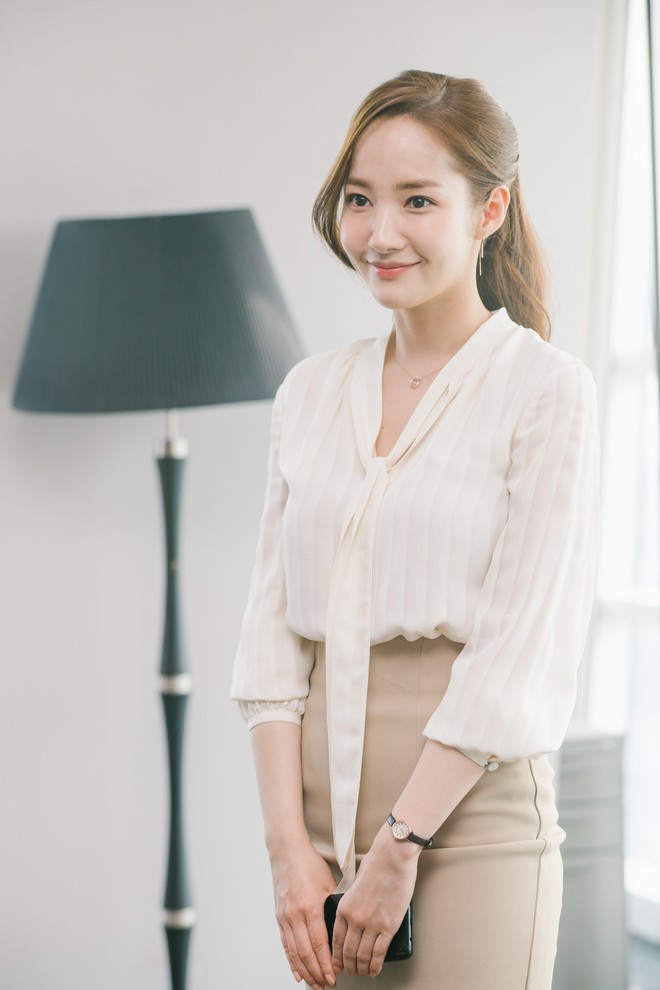 Những mỹ nhân thừa nhận dao kéo hiếm có: Không những không bị ném đá mà còn được tôn vinh vì quá đẹp - Ảnh 3. Những mỹ nhân thừa nhận dao kéo hiếm có: Không những không bị ném đá mà còn được tôn vinh vì quá đẹp - Ảnh 3.