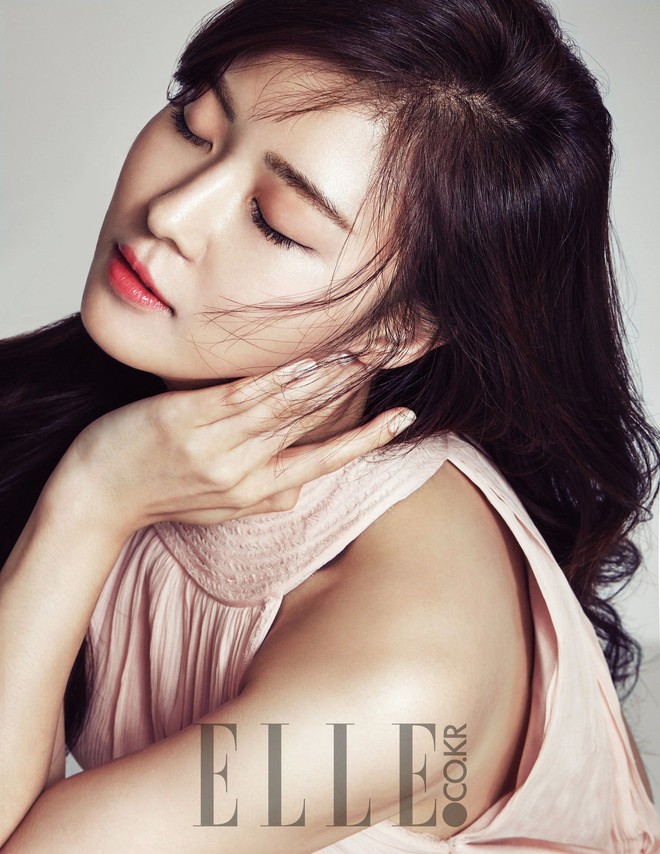 Ha Ji Won: Đả nữ màn ảnh Hàn và cuộc sống một mình lẻ bóng ở tuổi 40  - Ảnh 6.